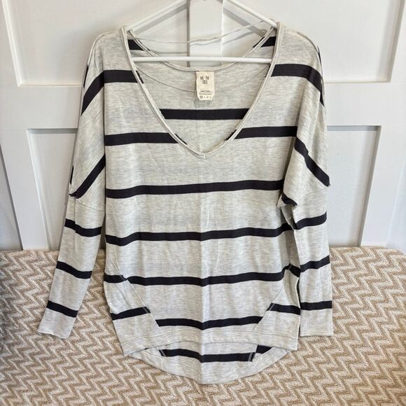Free People We The Free Women's Upstate Striped Long Sleeve Dolman Tee Size XS - Picture 3 of 8